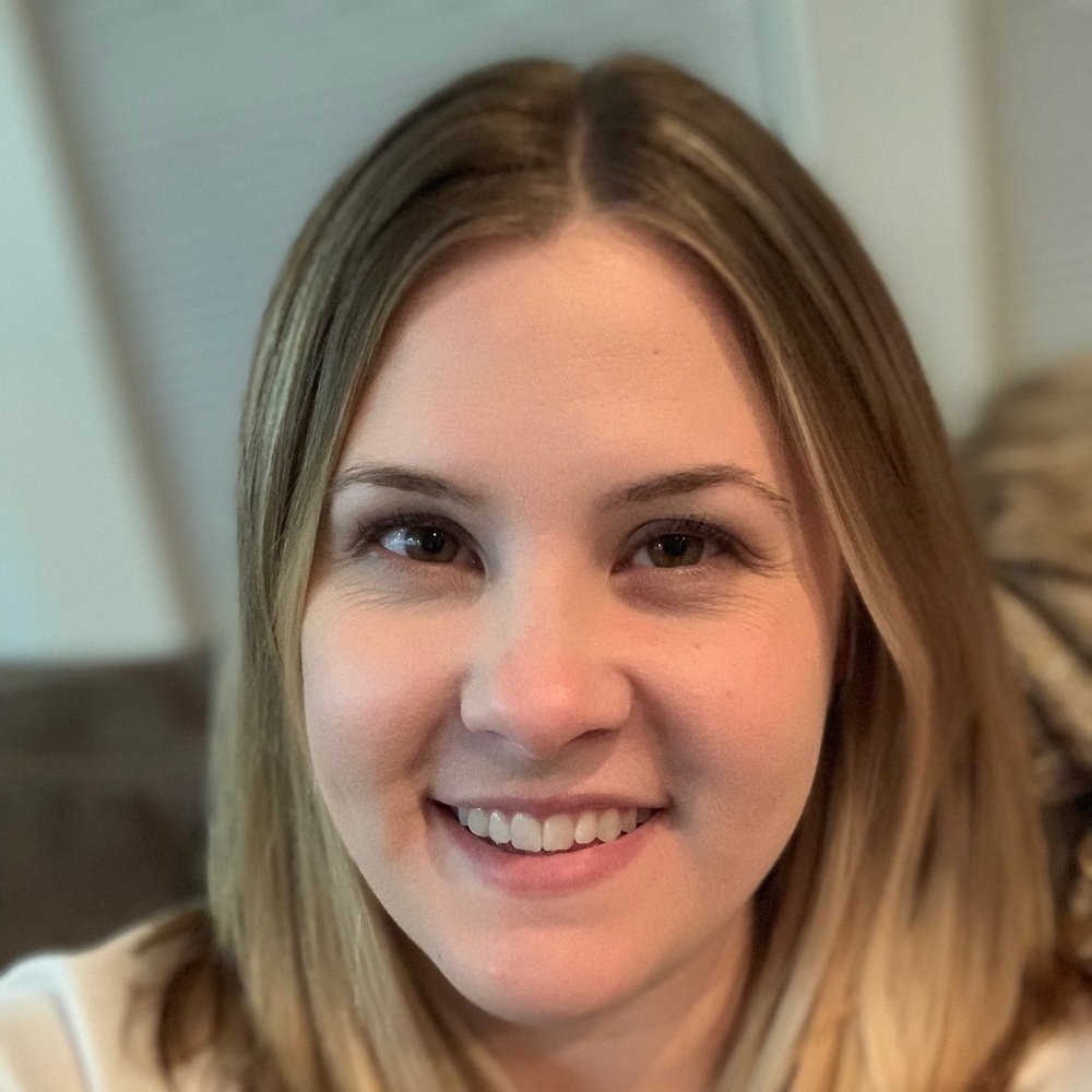 Meet your Posher, Whitney